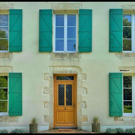 Les Maisons Du Bonheur Bed & Breakfast Château-Garnier Exterior foto
