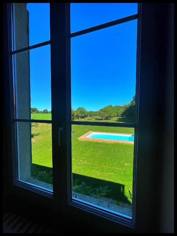 Les Maisons Du Bonheur Bed & Breakfast Château-Garnier Exterior foto