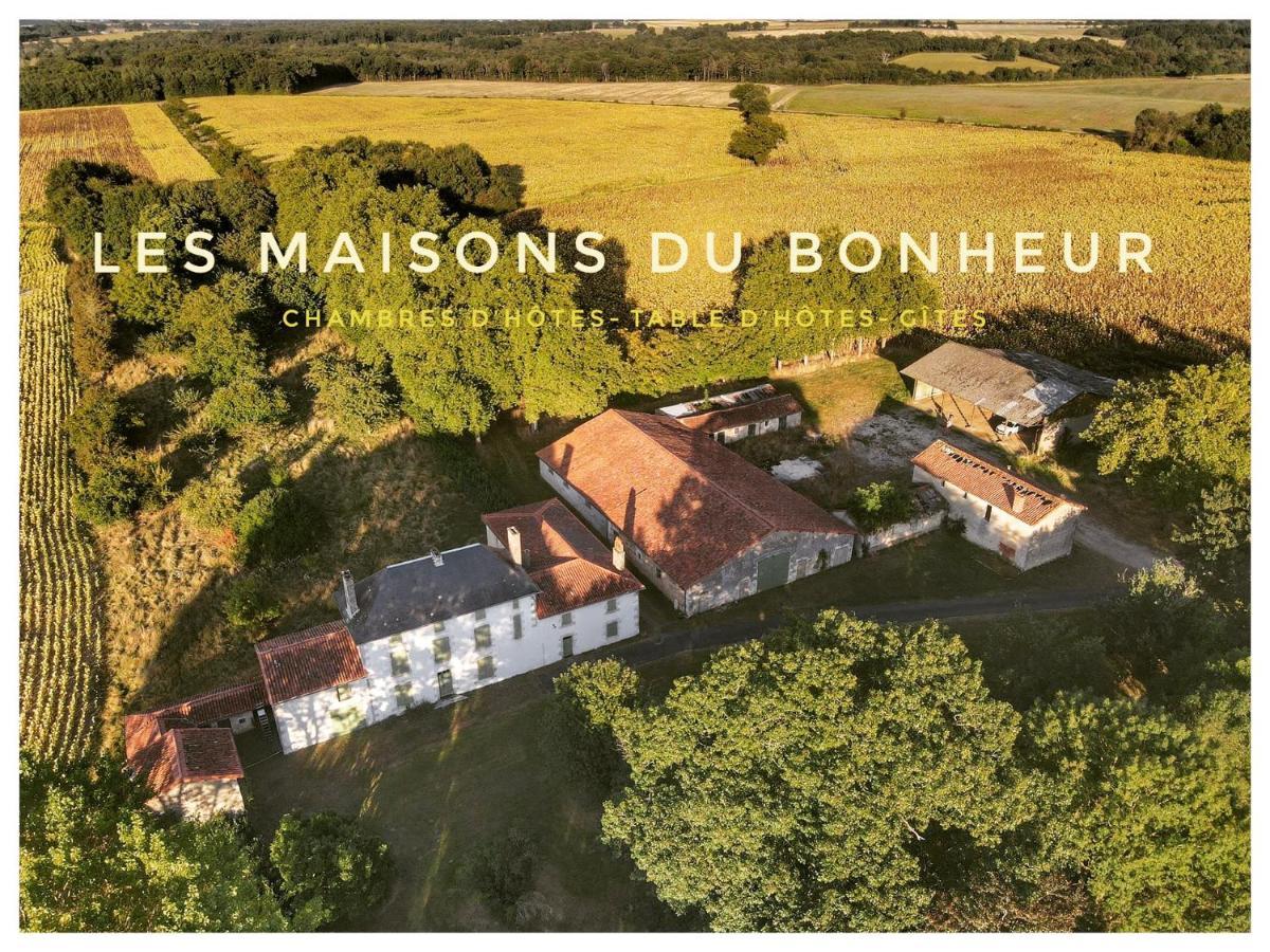 Les Maisons Du Bonheur Bed & Breakfast Château-Garnier Exterior foto