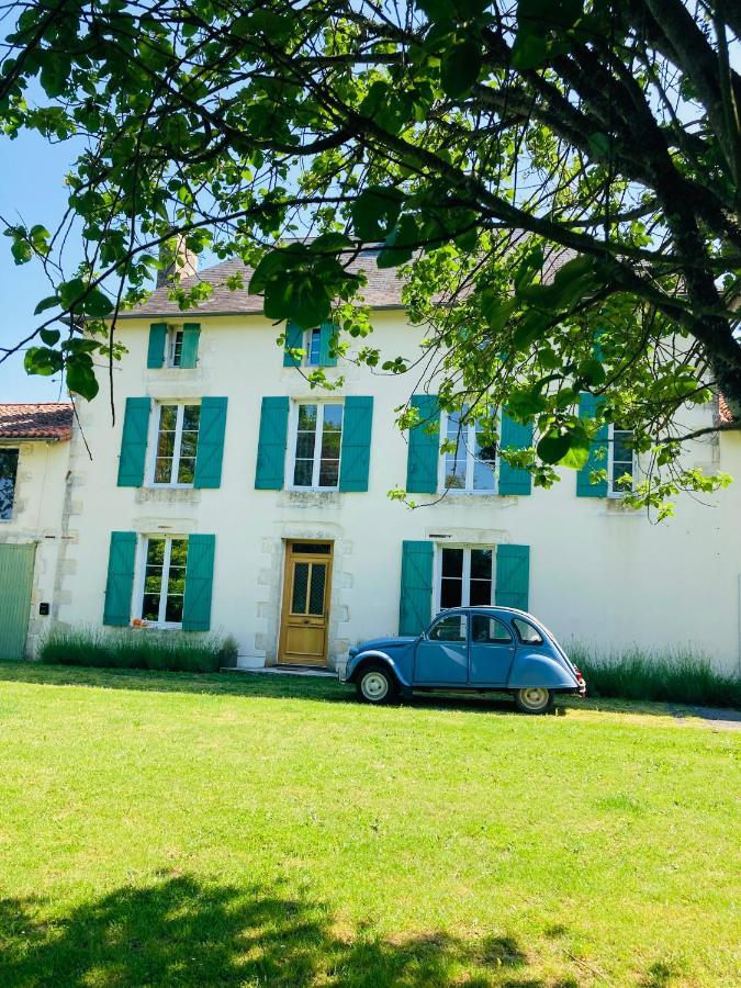 Les Maisons Du Bonheur Bed & Breakfast Château-Garnier Exterior foto